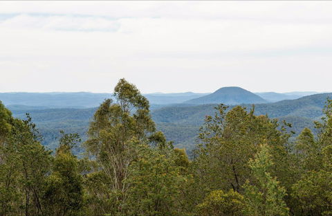 Mount Yengo Lookout - Darwin Holiday 0
