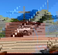 Port Lincoln War Memorial - Darwin Holiday