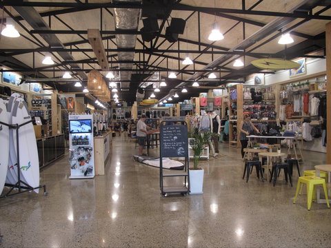 Saltwater Wine Surf Centre: Port Macquarie - Darwin Holiday 0