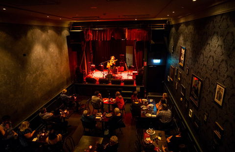 The Vanguard - Darwin Holiday 1