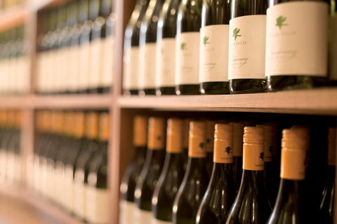 Tom Cullity Drive, Margaret River Gourmet Food And Wine Trail - Darwin Holiday 0