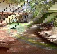 Yallingup Galleries - Darwin Holiday