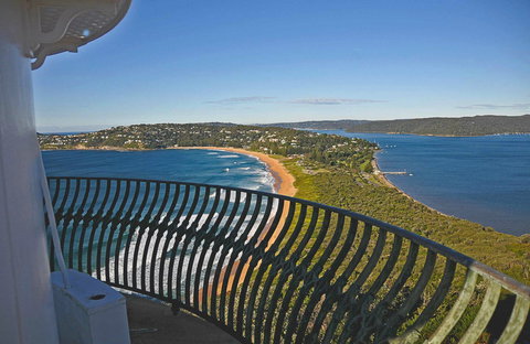 Barrenjoey Lighthouse - Darwin Holiday 0