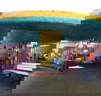 Giant Mushroom The - Darwin Holiday