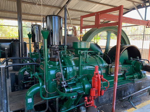 Historical Crossley Engine - Darwin Holiday 1