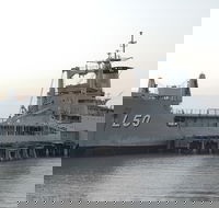 HMAS Tobruk Dive - Darwin Holiday