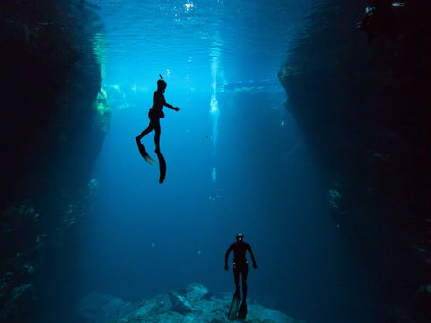 Kilsby Sinkhole - Darwin Holiday 0