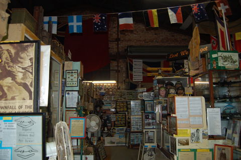 Military And Memorabilia Museum - Darwin Holiday 0