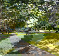 Millennium Esplanade and Tannum Sands Beach - Darwin Holiday