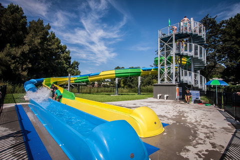 Nowra Aquatic Park - Darwin Holiday 1