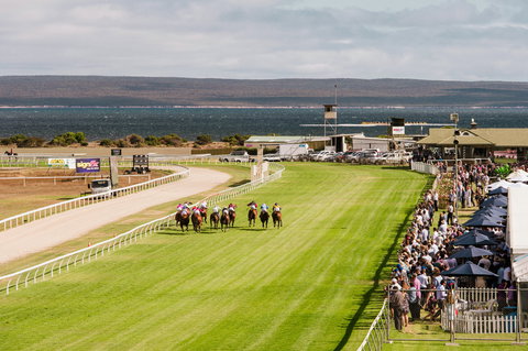 Port Lincoln Racing Club Inc - Darwin Holiday 0