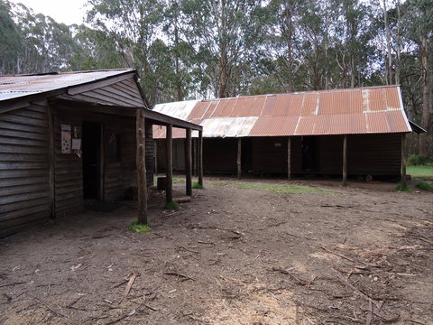 Razorback Hut - Darwin Holiday 0