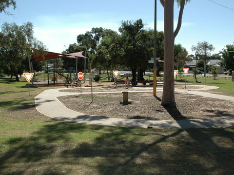 Rutherglen Apex Park - Darwin Holiday 0