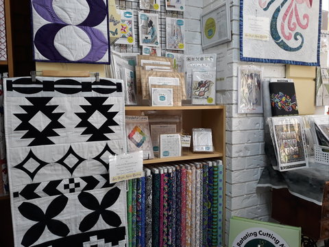 Sew Bright Alpine Quilting - Darwin Holiday 2