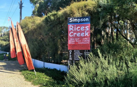 Simpson Rices Creek - Darwin Holiday 0