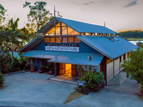 Witzig Gallery - Darwin Holiday 0