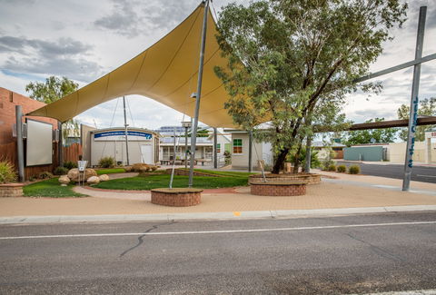 At The Creek Visitor Information Centre - Darwin Holiday 2