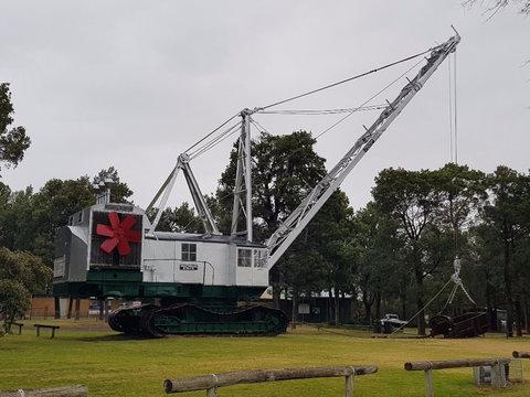 Coleambally Bucyrus Erie Dragline Excavator - Darwin Holiday 0