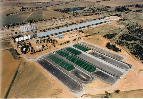 Co-operative Bulk Handling (CBH) Wheat Storage And Transfer Depot - Darwin Holiday 0