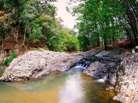 Currumbin Rock Pools - Darwin Holiday 0