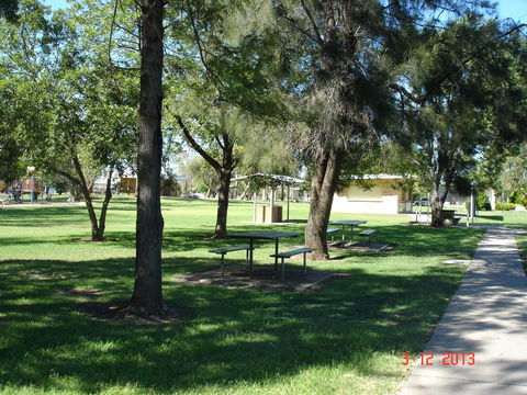Inglewood Apex-Lions Park - Darwin Holiday 0
