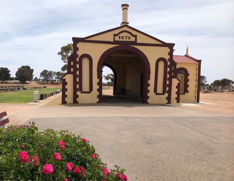 Kadina Cemetery - Darwin Holiday 0