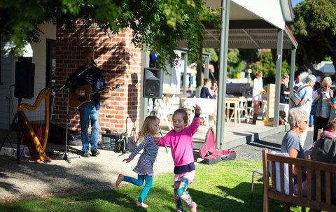 Meeniyan Square - Darwin Holiday 1