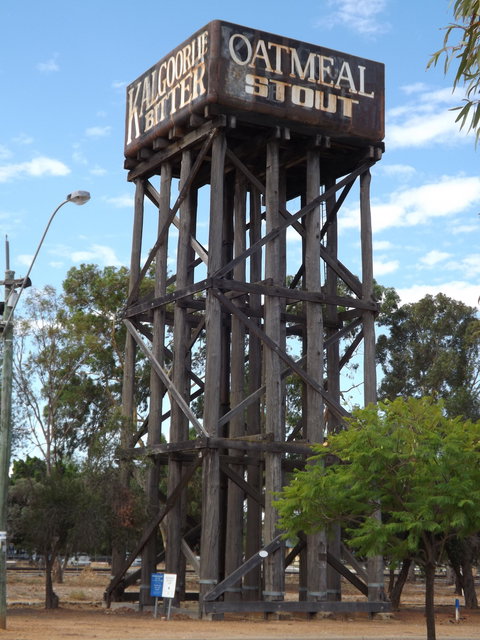 Merredin Railway Water Tower - Darwin Holiday 1