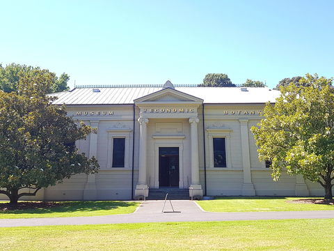 Santos Museum Of Economic Botany - Darwin Holiday 0