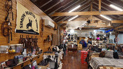 Simon Martin Whips & Leathercraft - Darwin Holiday 1