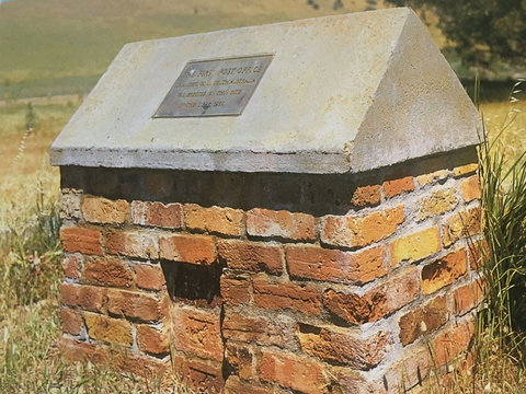 The Cairn - Darwin Holiday 0