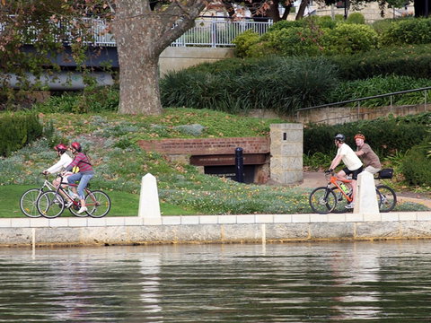 Windan Bridge Loop, East Perth - Darwin Holiday 0