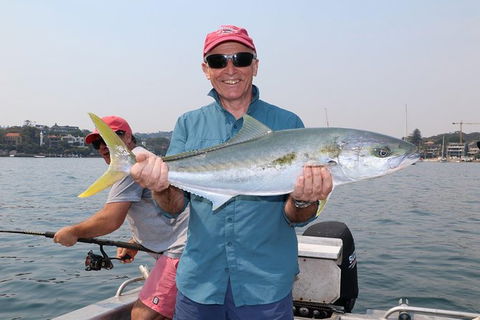 Sydney Harbour Fishing - Darwin Holiday 3