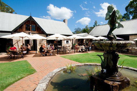 Hunter Valley Romantic Bubbly Breakfast Helicopter Tour From Cessnock - Darwin Holiday 1