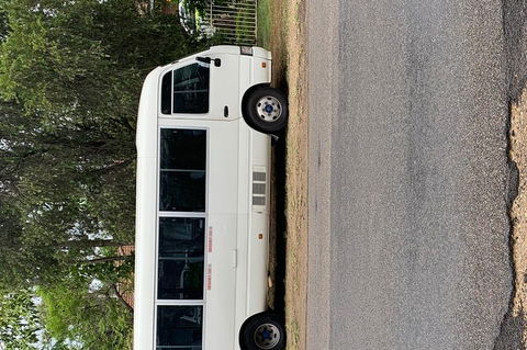 Swann Transfers - Mini Bus Chauffeur Services - Darwin Holiday 1