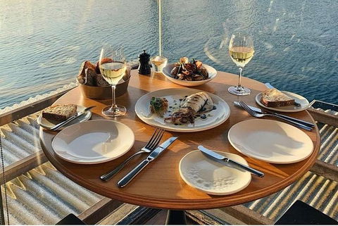 Sydney Private Tour And Sip And Sail Experience - Darwin Holiday 2