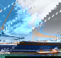 Sydney private tour and sip and sail experience - Darwin Holiday