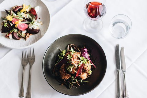 Taste Of The Highlands: Pinot Masterclass And Gourmet Lunch With Wine Pairings - Darwin Holiday 1