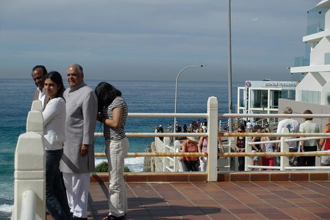 Limousine Services In Sydney Australia - Mercedes S Class And Sprinter 12seater - Darwin Holiday 21