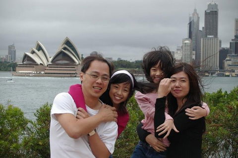 Limousine Services In Sydney Australia - Mercedes S Class And Sprinter 12seater - Darwin Holiday 31