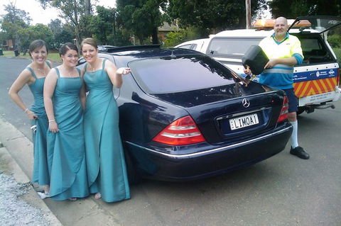 Limousine Services In Sydney Australia - Mercedes S Class And Sprinter 12seater - Darwin Holiday 13