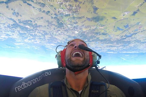 Intense Aerobatics Experience In The Extra 330LX - Darwin Holiday 2