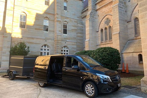 Luxury People Mover Transfer TO Sydney Airport ( 1 - 6 Pax ) - Darwin Holiday 1