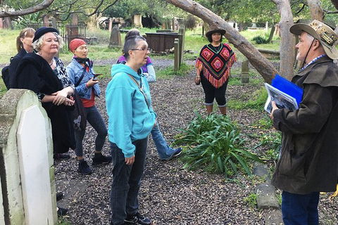 Newtown Walking Tour With Historic Camperdown Cemetery - Darwin Holiday 4