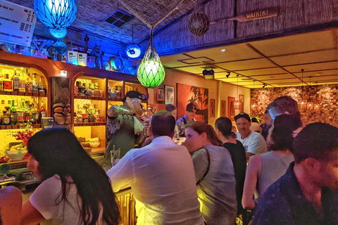 3 Hours Street Art Walking Tour In Newtown With Food Tasting - Darwin Holiday 1