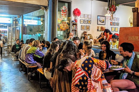 3 Hours Street Art Walking Tour In Newtown With Food Tasting - Darwin Holiday 3