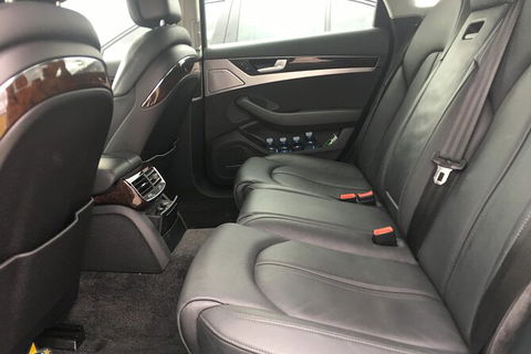 Sydney\'s Reliable Chauffeur Service - Darwin Holiday 2