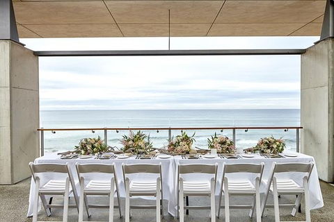 Lunch Experience At Beach House In Avalon - Darwin Holiday 3