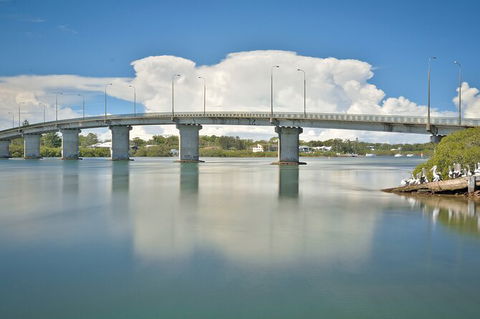 Tea Gardens And Hawks Nest Beach Bus Guided Tour - Darwin Holiday 14