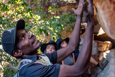 Arnhem Land Injalak Hill Full-Day Tour From Jabiru - Darwin Holiday 0